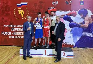 Золото на Всероссийских соревнованиях по боксу «Первенство РОФСО «Юность России» среди юниоров 17–18 лет!