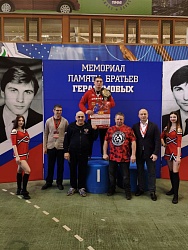 В городе Тольятти с 9 по 15 марта прошли Всероссийские соревнования по боксу «Памяти братьев мастеров спорта СССР Владимира и Игоря Герасимовых на призы РФСО «Спартак» среди юниоров 17-18 лет.